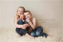 Tamara Hart newborn photography