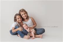 Tamara Hart newborn photography