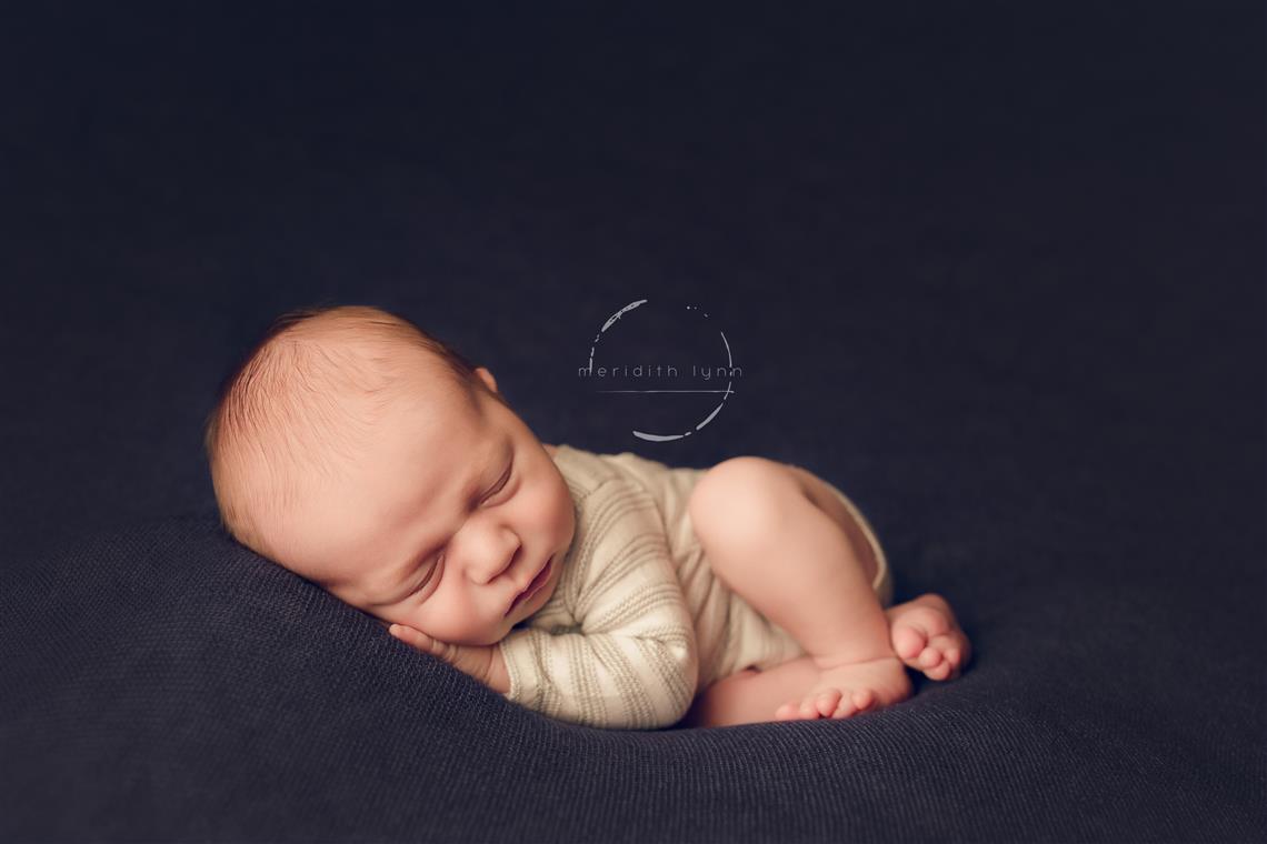 newborn photography community critique photo submitted by Meridith Lynn - 4 community members set this photo as a favourite image.