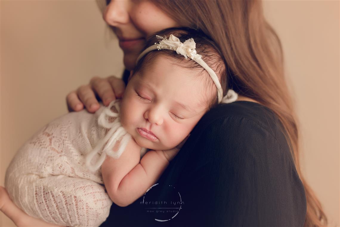 newborn photography community critique photo submitted by Meridith Lynn - 5 community members set this photo as a favourite image.