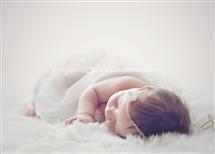 Sara Lovro newborn photography