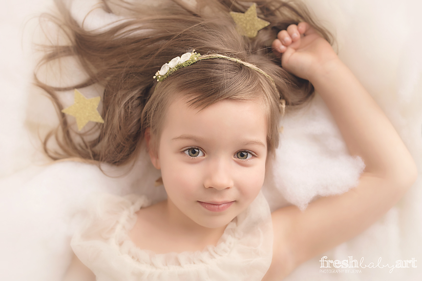 newborn photography community critique photo submitted by Jenna Peters - 3 community members set this photo as a favourite image.