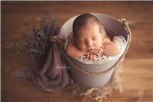 Daniela Ursache newborn photography