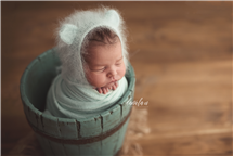 Daniela Ursache newborn photography