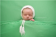 Mindy Capps newborn photography