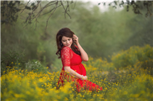 Malia Battilana newborn photography