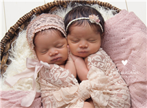 Andrea Kinter newborn photography