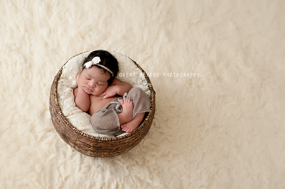 newborn photography community critique photo submitted by Keri Meyers - 4 community members set this photo as a favourite image.