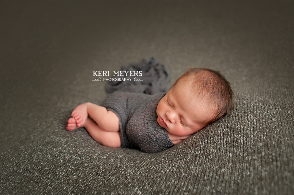 newborn photography community critique photo submitted by Keri Meyers - 3 community members set this photo as a favourite image.