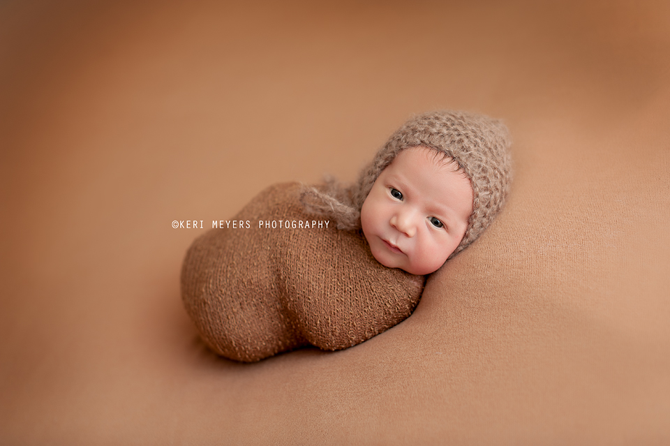 newborn photography community critique photo submitted by Keri Meyers - 4 community members set this photo as a favourite image.