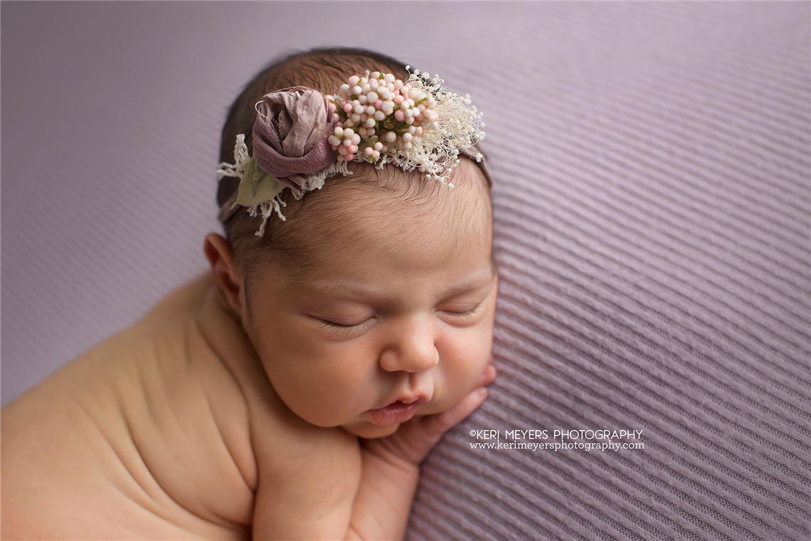 newborn photography community critique photo submitted by Keri Meyers - 2 community members set this photo as a favourite image.