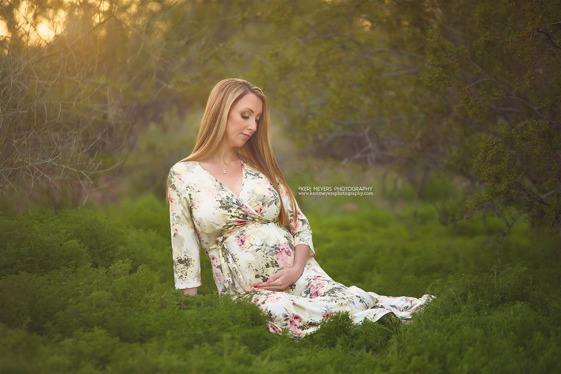 newborn photography community critique photo submitted by Keri Meyers - 3 community members set this photo as a favourite image.