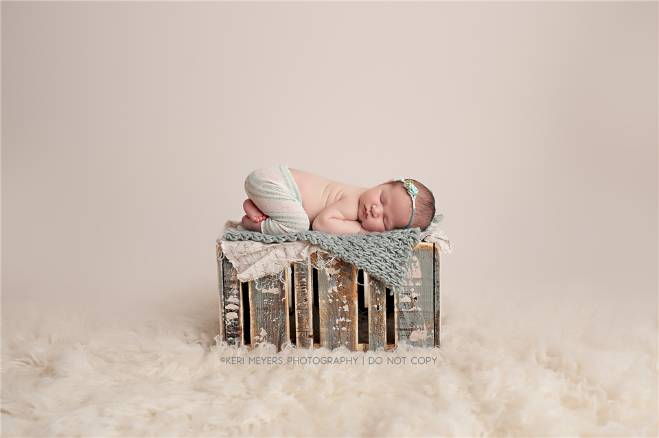 newborn photography community critique photo submitted by Keri Meyers - 4 community members set this photo as a favourite image.