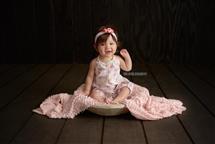 Keri Meyers newborn photography