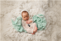 Keri Meyers newborn photography