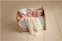 Keri Meyers newborn photography