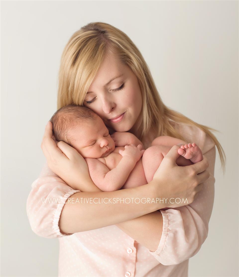 newborn photography community critique photo submitted by Tamsen Donker - 2 community members set this photo as a favourite image.
