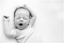 Tamsen Donker newborn photography