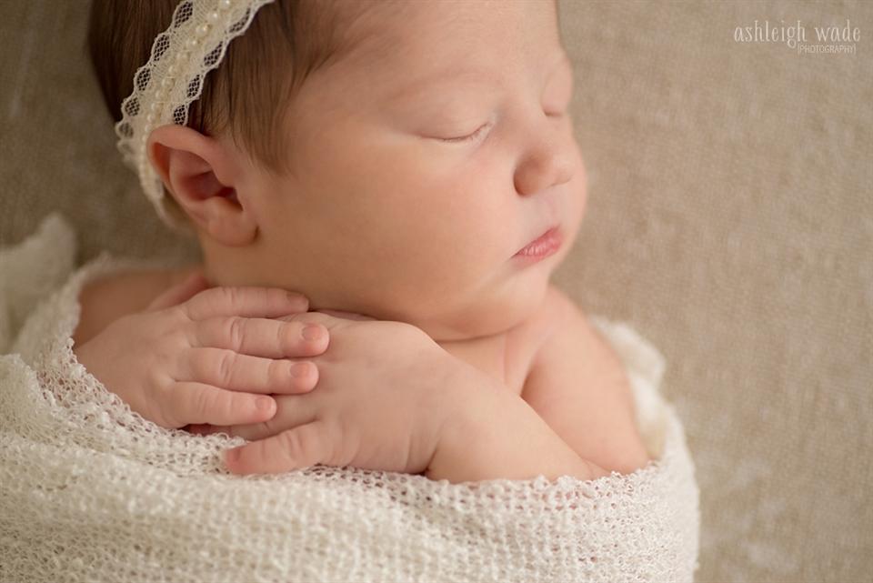 newborn photography community critique photo submitted by Ashleigh Wade - 5 community members set this photo as a favourite image.