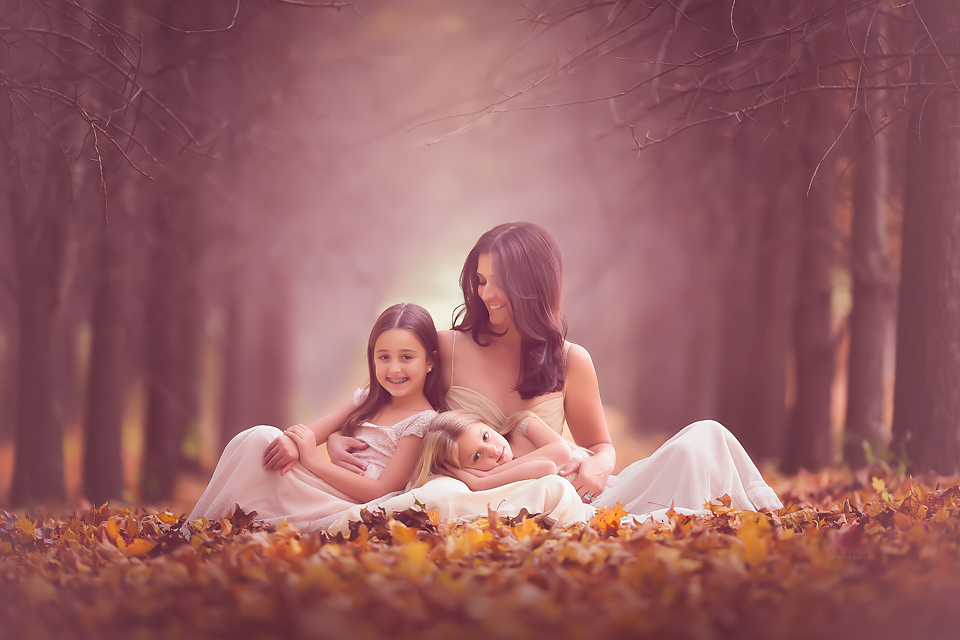 newborn photography community critique photo submitted by Jennifer Blakeley - 4 community members set this photo as a favourite image.